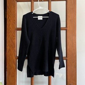 Black V-Neck Small Abercrombie Sweater